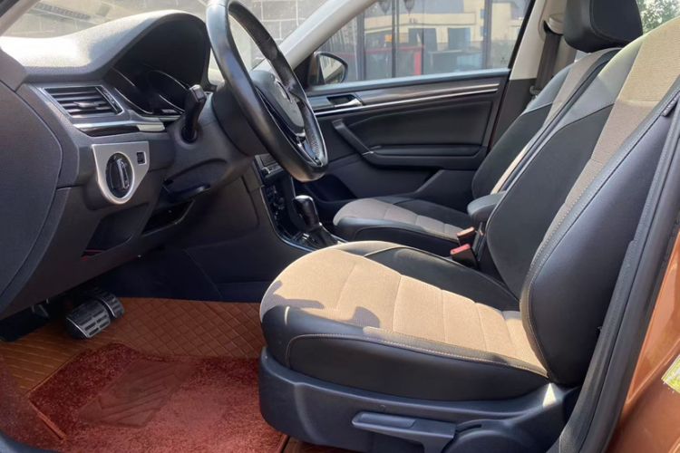 Used Volkswagen C-TREK 2018 230TSI DSG Comfort Model Exterior 6