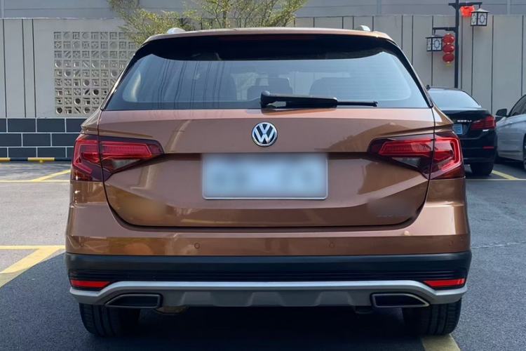 Used Volkswagen C-TREK 2018 230TSI DSG Comfort Model Exterior 7