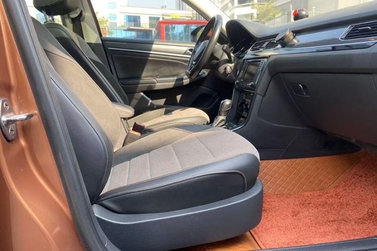 Used Volkswagen C-TREK 2018 230TSI DSG Comfort Model Exterior 8