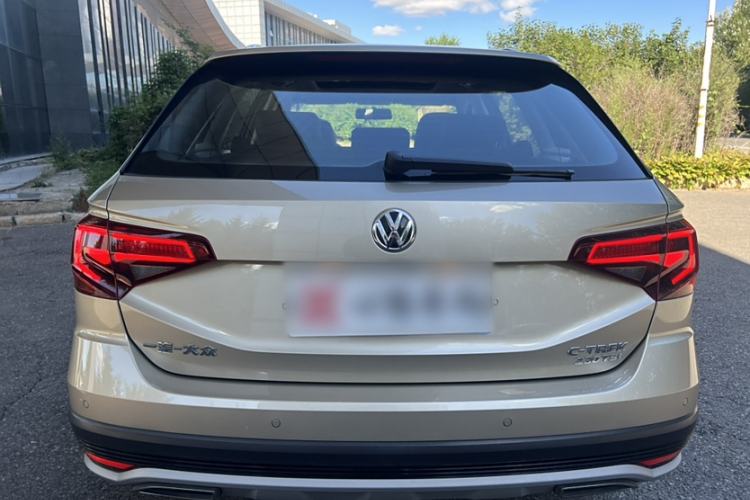 Used Volkswagen C-TREK 2018 230TSI DSG Comfort Model Exterior 9