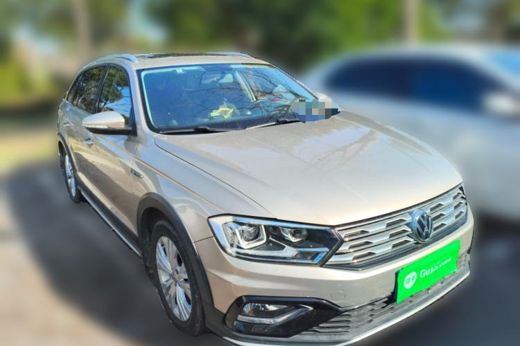 Used Volkswagen C-TREK 2018 1.5L Automatic Comfort Model Front Right 45 Deg