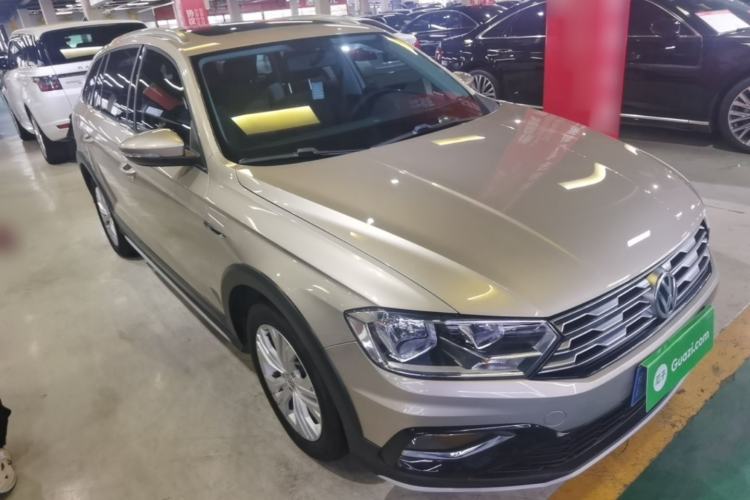 Used Volkswagen C-TREK 2018 230TSI DSG Comfort Model Front Right 45 Deg