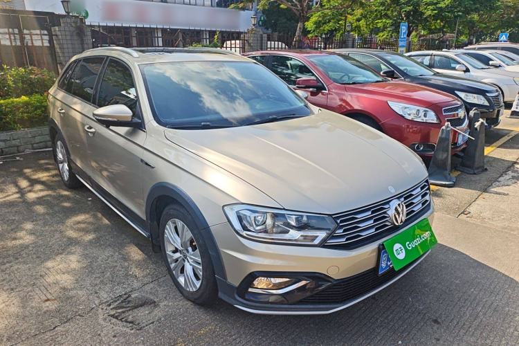 Used Volkswagen C-TREK 2018 1.5L Automatic Comfort Model Front Right 45 Deg