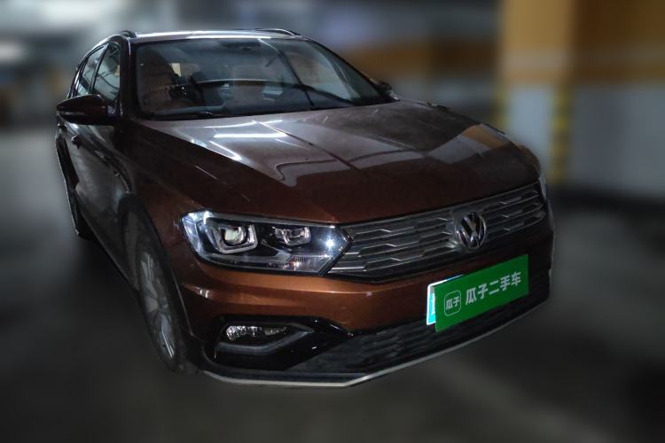 Used Volkswagen C-TREK 2018 1.5L Automatic Comfort Model Front Right 45 Deg