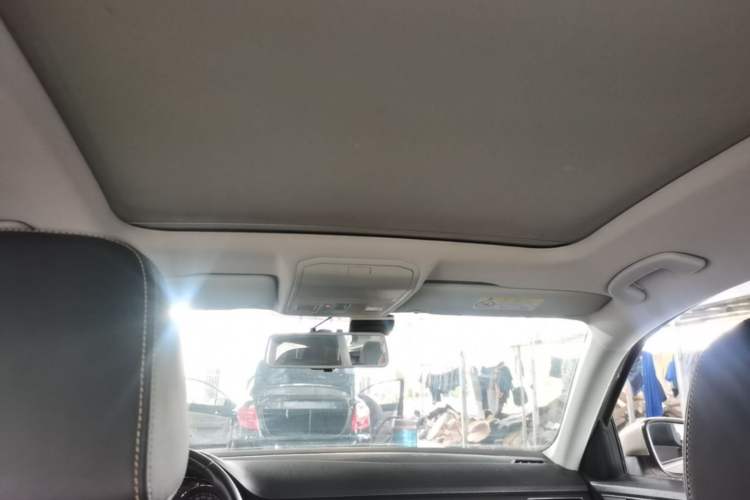Used Volkswagen C-TREK 2018 230TSI DSG Comfort Model Headliner
