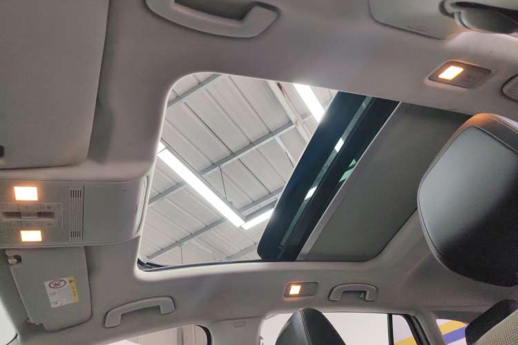 Used Volkswagen C-TREK 2018 230TSI DSG Comfort Model Headliner