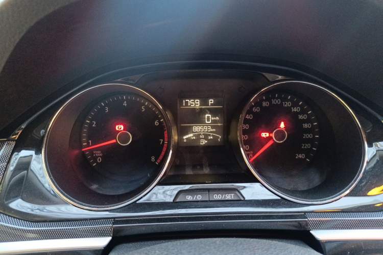 Used Volkswagen C-TREK 2018 1.5L Automatic Luxury Edition Instrument Cluster