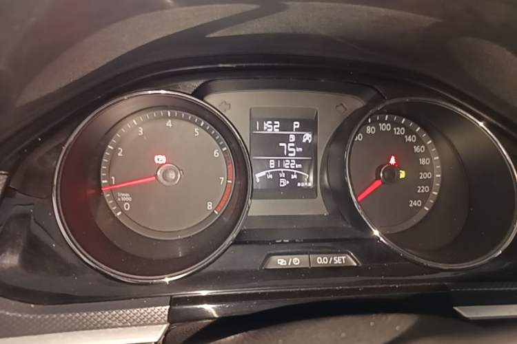 Used Volkswagen C-TREK 2018 230TSI DSG Comfort Model Instrument Cluster