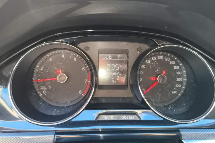 Used Volkswagen C-TREK 2018 1.5L Automatic Comfort Model Instrument Cluster