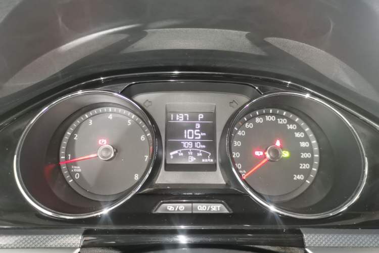 Used Volkswagen C-TREK 2018 230TSI DSG Comfort Model Instrument Cluster