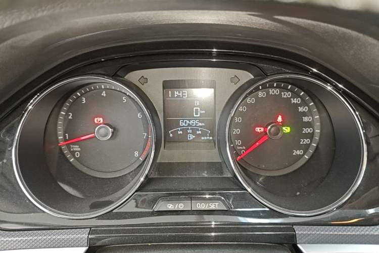 Used Volkswagen C-TREK 2018 1.5L Automatic Comfort Model Instrument Cluster