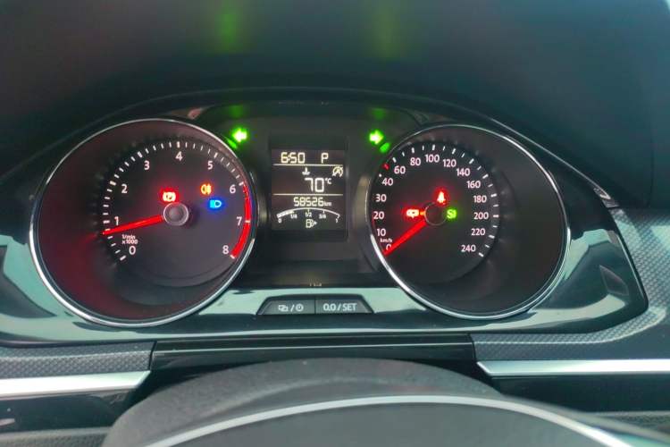 Used Volkswagen C-TREK 2018 230TSI DSG Comfort Model Instrument Cluster