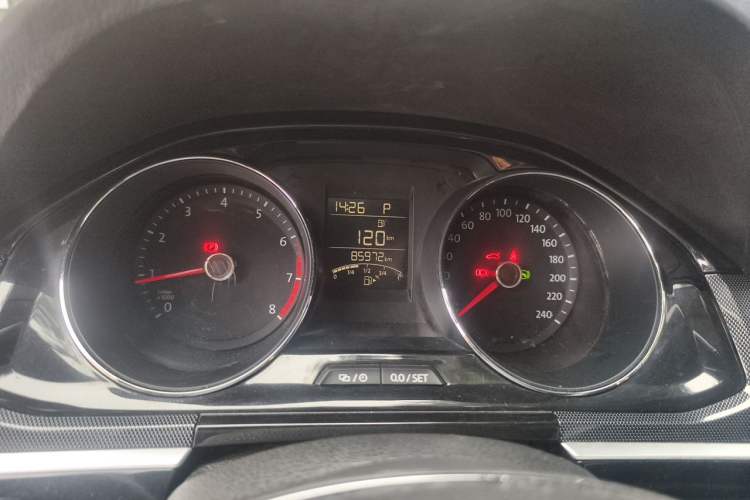 Used Volkswagen C-TREK 2018 1.5L Automatic Luxury Edition Instrument Cluster