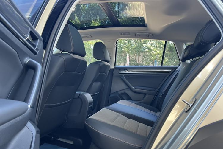 Used Volkswagen C-TREK 2018 230TSI DSG Comfort Model Interior 5