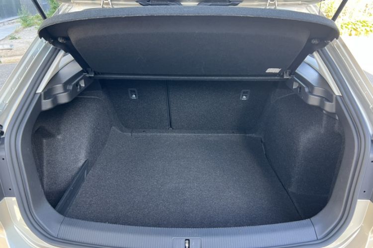 Used Volkswagen C-TREK 2018 230TSI DSG Comfort Model Interior 7