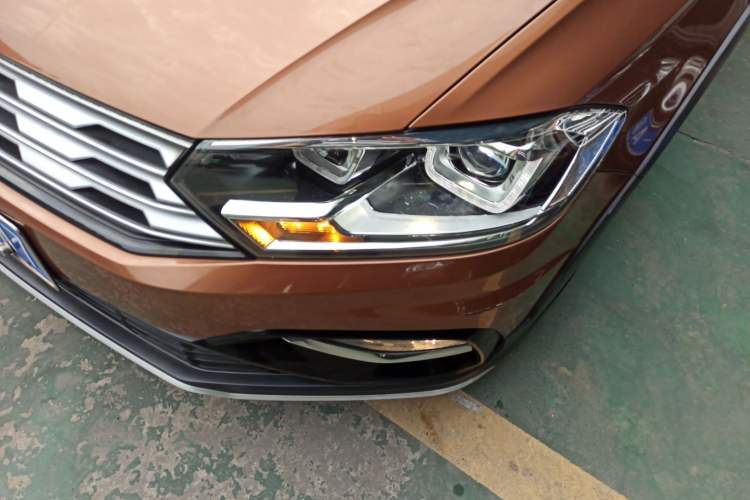 Used Volkswagen C-TREK 2018 230TSI DSG Comfort Model Left Front Headlight