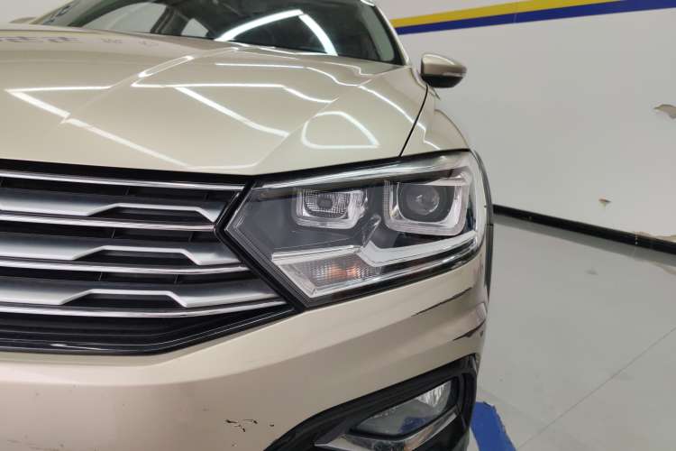 Used Volkswagen C-TREK 2018 230TSI DSG Comfort Model Left Front Headlight