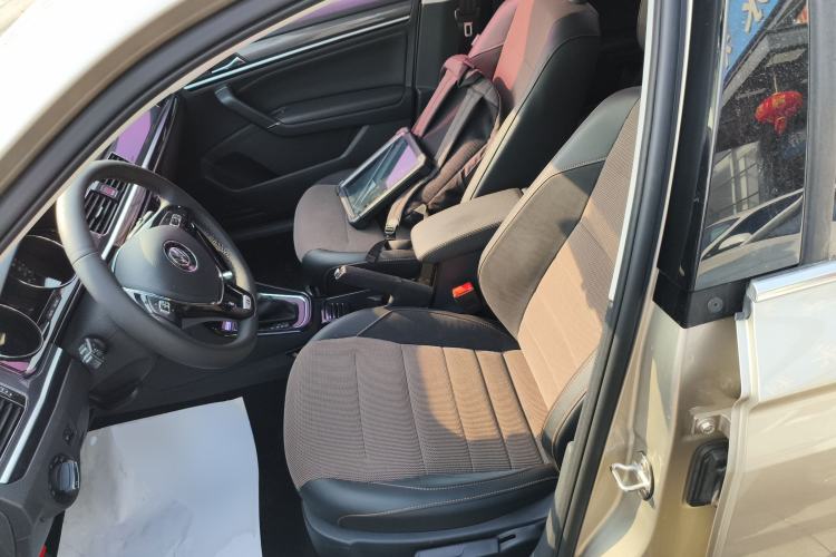 Used Volkswagen C-TREK 2018 1.5L Automatic Comfort Model Left Front Seat