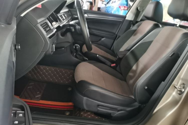 Used Volkswagen C-TREK 2018 230TSI DSG Comfort Model Left Front Seat