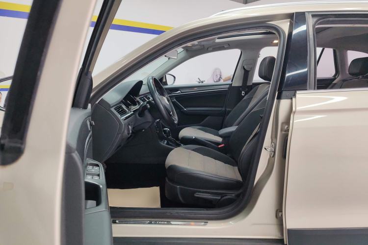 Used Volkswagen C-TREK 2018 230TSI DSG Comfort Model Left Front Seat
