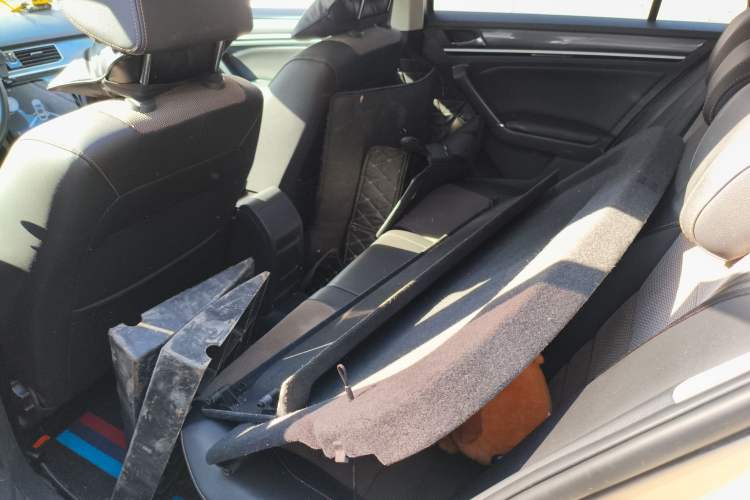 Used Volkswagen C-TREK 2018 1.5L Automatic Comfort Model Left Rear Seat