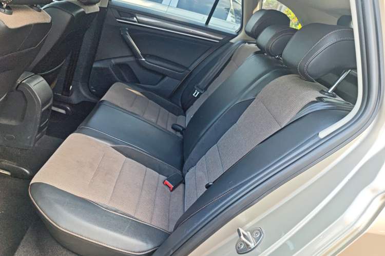 Used Volkswagen C-TREK 2018 1.5L Automatic Comfort Model Left Rear Seat