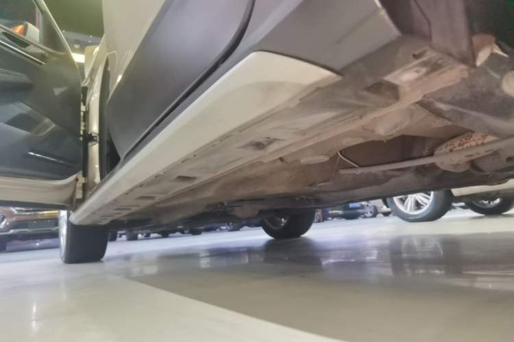 Used Volkswagen C-TREK 2018 230TSI DSG Comfort Model Left Side Sill