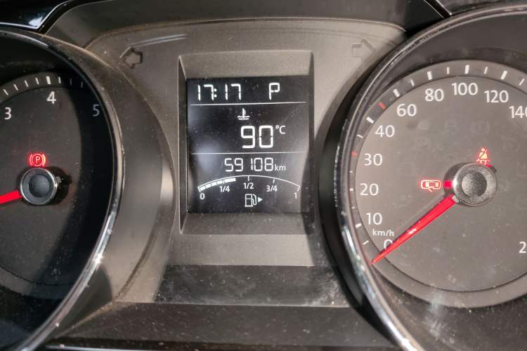 Used Volkswagen C-TREK 2018 1.5L Automatic Comfort Model Odometer Close Up