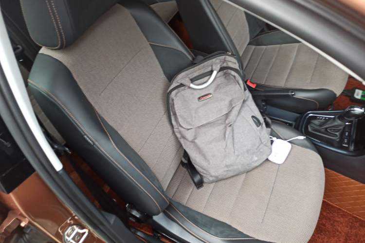 Used Volkswagen C-TREK 2018 230TSI DSG Comfort Model Right Front Seat