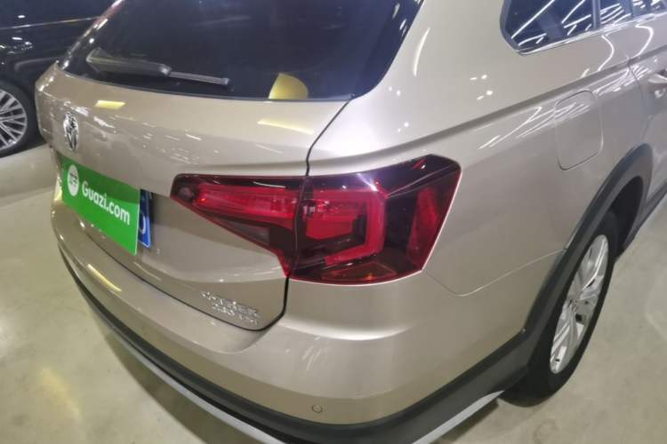 Used Volkswagen C-TREK 2018 230TSI DSG Comfort Model Right Rear Taillight