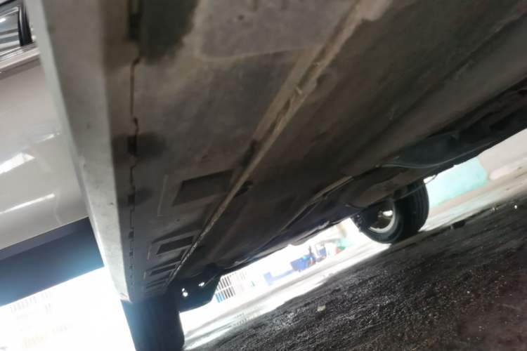 Used Volkswagen C-TREK 2018 230TSI DSG Comfort Model Right Side Sill