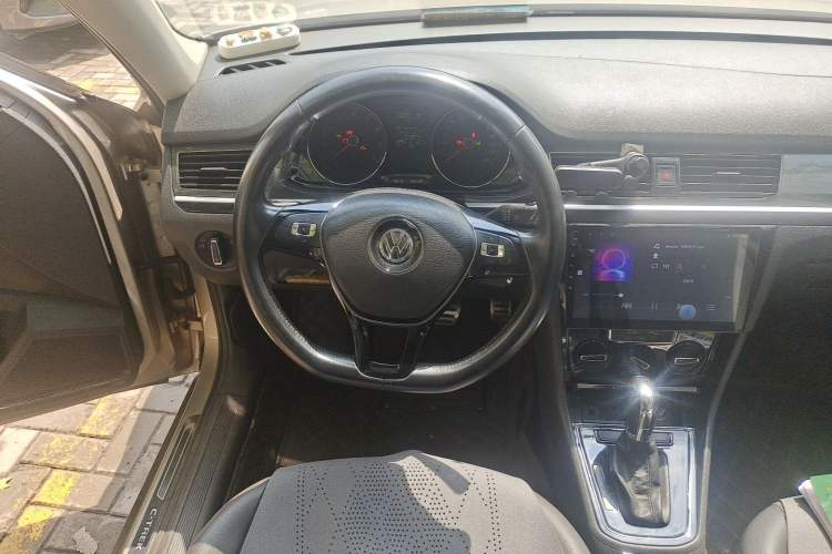 Used Volkswagen C-TREK 2018 1.5L Automatic Comfort Model Steering Wheel