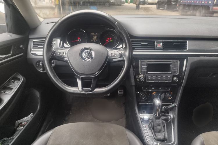 Used Volkswagen C-TREK 2018 1.5L Automatic Luxury Edition Steering Wheel