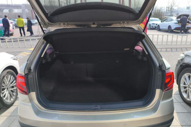 Used Volkswagen C-TREK 2018 1.5L Automatic Comfort Model Trunk