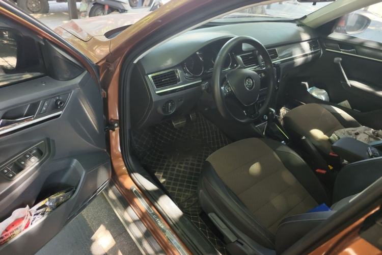 Used Volkswagen C-TREK 2020 1.5L Automatic Comfort Model Driver Seat