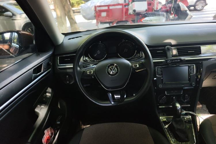 Used Volkswagen C-TREK 2020 1.5L Automatic Comfort Model Steering Wheel