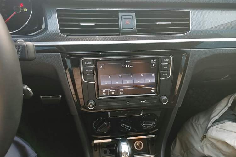 Used Volkswagen C-TREK 2020 1.5L Automatic Comfort Model Audio And AC Panel