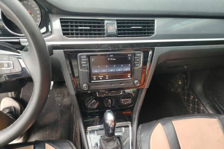 Used Volkswagen C-TREK 2020 1.5L Automatic Comfort Model Audio And AC Panel