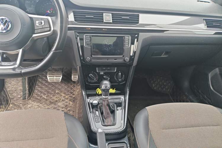 Used Volkswagen C-TREK 2020 1.5L Automatic Comfort Model Audio And AC Panel