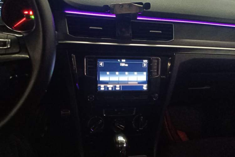 Used Volkswagen C-TREK 2020 1.5L Automatic Comfort Model Audio And AC Panel