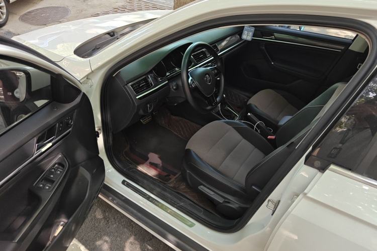 Used Volkswagen C-TREK 2020 1.5L Automatic Comfort Model Driver Seat