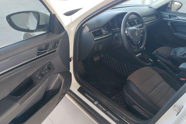 Used Volkswagen C-TREK 2020 1.5L Automatic Comfort Model Driver Seat