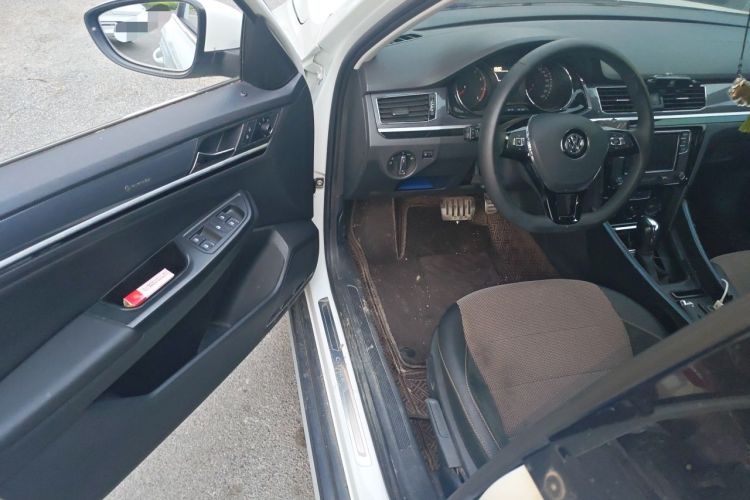 Used Volkswagen C-TREK 2020 1.5L Automatic Comfort Model Driver Seat