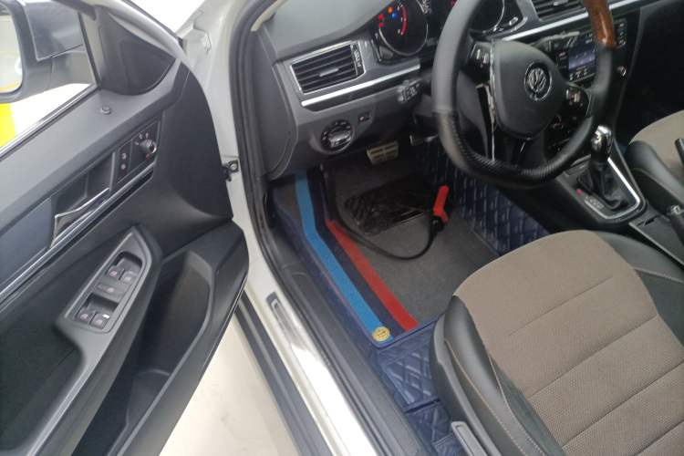 Used Volkswagen C-TREK 2020 1.5L Automatic Comfort Model Driver Seat