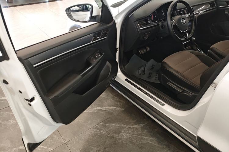 Used Volkswagen C-TREK 2020 1.5L Automatic Comfort Model Driver Seat