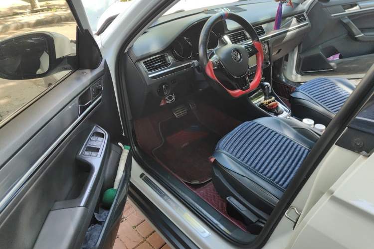 Used Volkswagen C-TREK 2020 1.5L Automatic Comfort Model Driver Seat