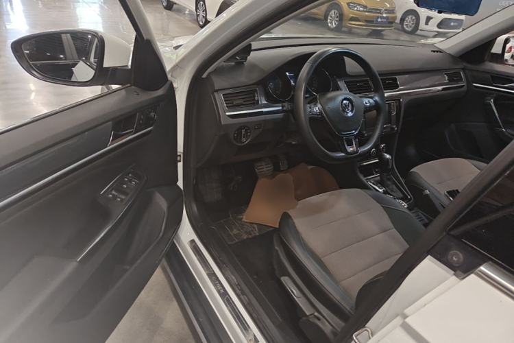 Used Volkswagen C-TREK 2020 1.5L Automatic Comfort Model Driver Seat