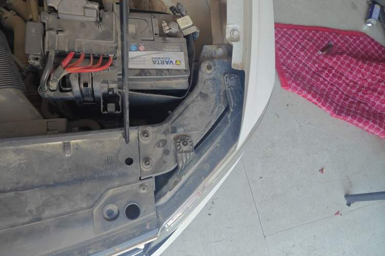 Used Volkswagen C-TREK 2020 1.5L Automatic Comfort Model Engine Bay Left