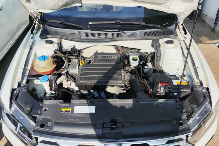 Used Volkswagen C-TREK 2020 1.5L Automatic Fashion Edition Engine Bay