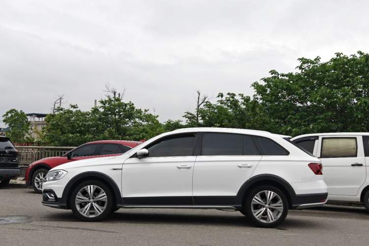 Used Volkswagen C-TREK 2020 1.5L Automatic Comfort Model Exterior 5